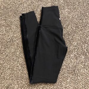 Size 2 super high rise aligns *velvet